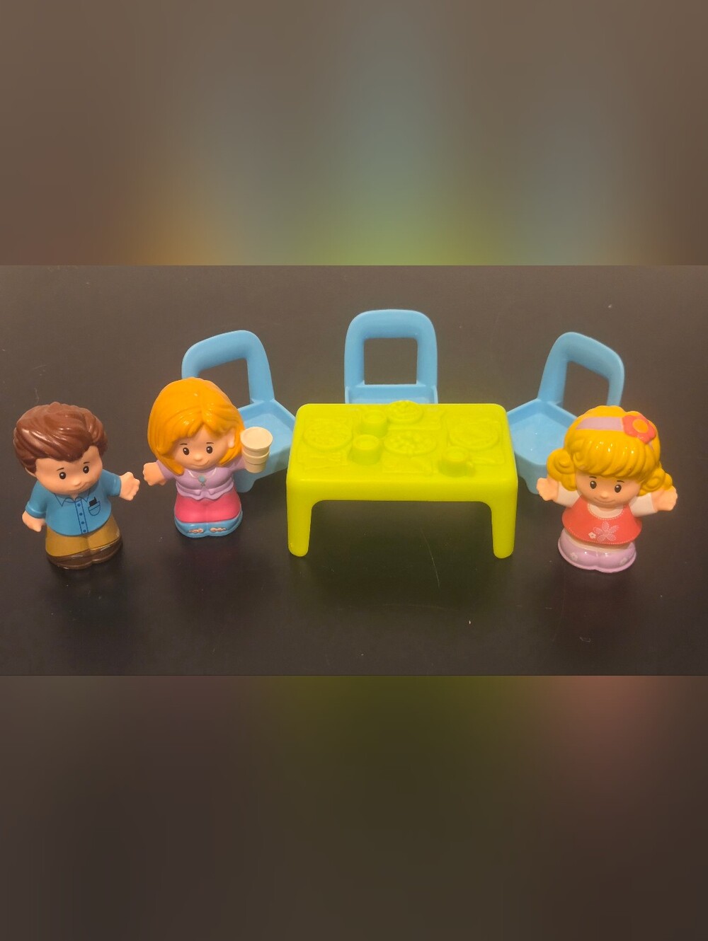 Little People Suprise & Sounds Home - Mom Dad Sister Table & Chairs